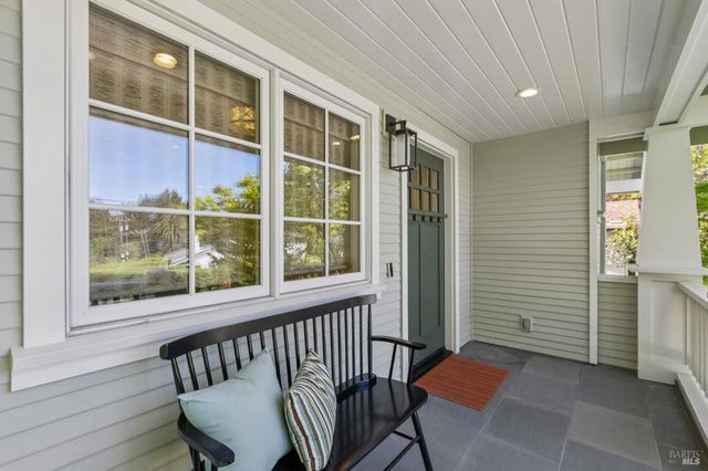 3 Piedmont Rd, Larkspur, CA 94939