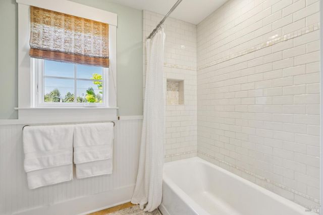 3 Piedmont Rd, Larkspur, CA 94939