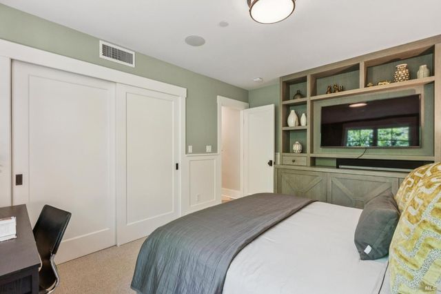 3 Piedmont Rd, Larkspur, CA 94939