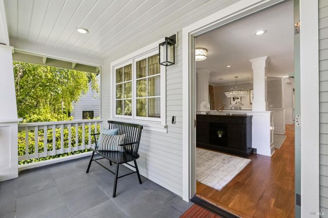 3 Piedmont Rd, Larkspur, CA 94939