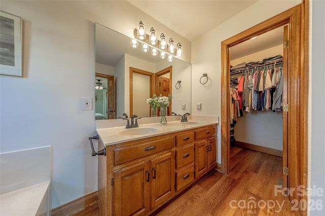 2735 Bent Oak Drive, Matthews, NC 28104