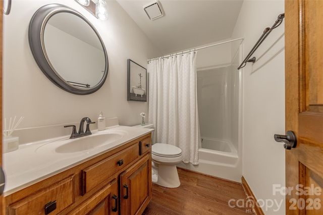 2735 Bent Oak Drive, Matthews, NC 28104