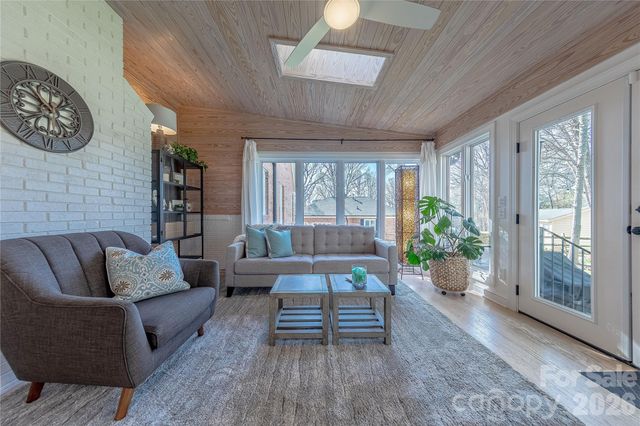 2735 Bent Oak Drive, Matthews, NC 28104