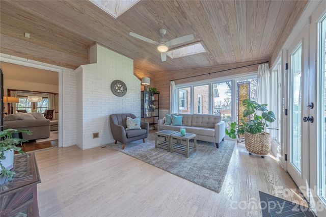 2735 Bent Oak Drive, Matthews, NC 28104