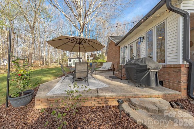 2735 Bent Oak Drive, Matthews, NC 28104