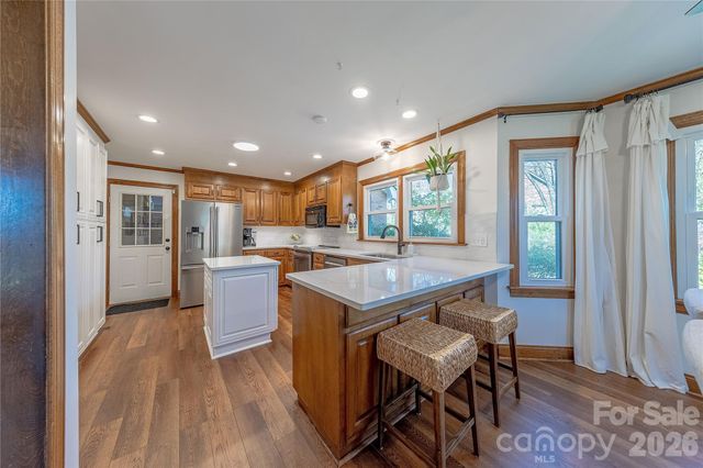 2735 Bent Oak Drive, Matthews, NC 28104