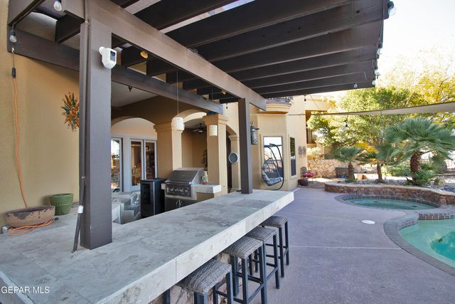 1119 Calle Parque Drive, El Paso, TX 79912