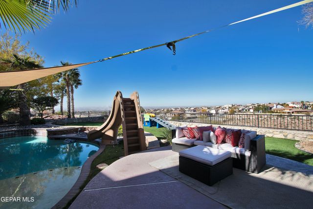 1119 Calle Parque Drive, El Paso, TX 79912