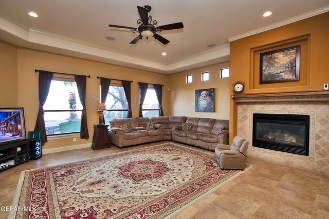 1119 Calle Parque Drive, El Paso, TX 79912