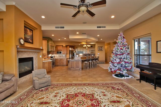 1119 Calle Parque Drive, El Paso, TX 79912