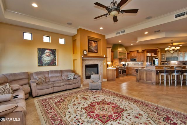 1119 Calle Parque Drive, El Paso, TX 79912