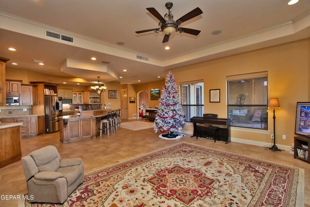 1119 Calle Parque Drive, El Paso, TX 79912