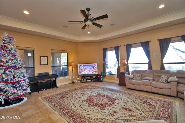 1119 Calle Parque Drive, El Paso, TX 79912