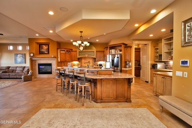 1119 Calle Parque Drive, El Paso, TX 79912