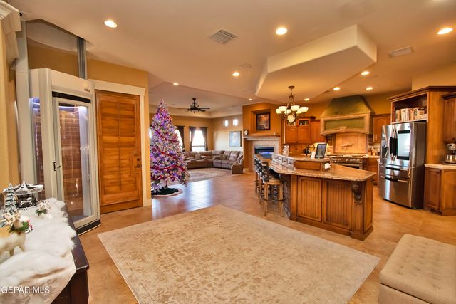 1119 Calle Parque Drive, El Paso, TX 79912