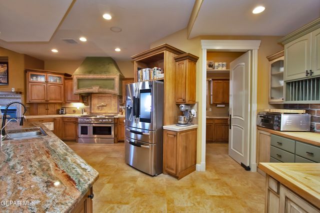 1119 Calle Parque Drive, El Paso, TX 79912