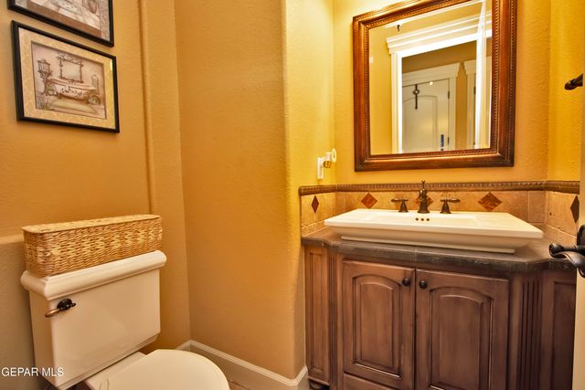 1119 Calle Parque Drive, El Paso, TX 79912