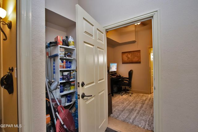 1119 Calle Parque Drive, El Paso, TX 79912