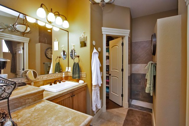 1119 Calle Parque Drive, El Paso, TX 79912