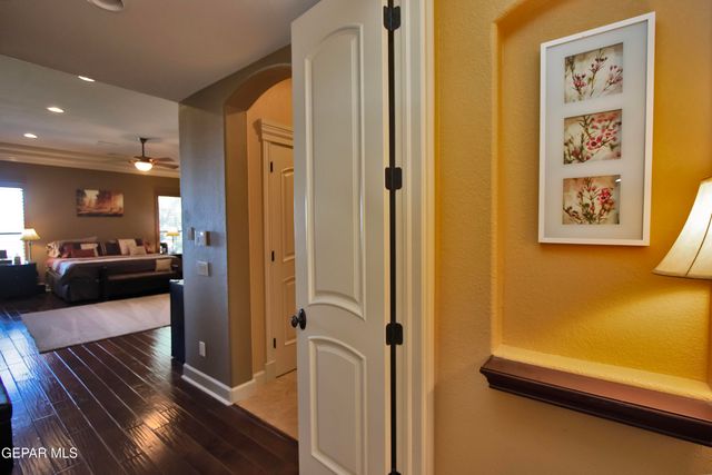 1119 Calle Parque Drive, El Paso, TX 79912