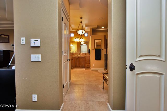 1119 Calle Parque Drive, El Paso, TX 79912