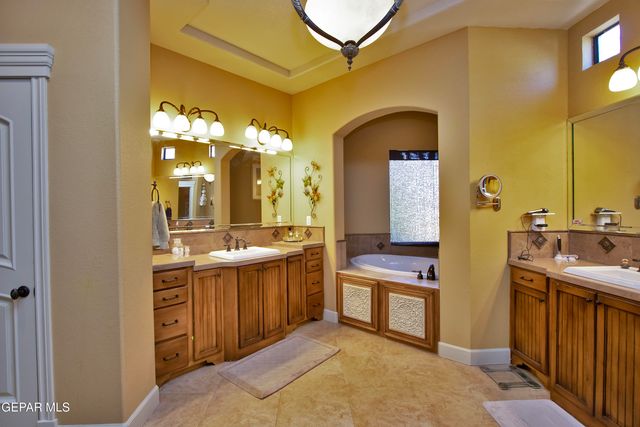 1119 Calle Parque Drive, El Paso, TX 79912