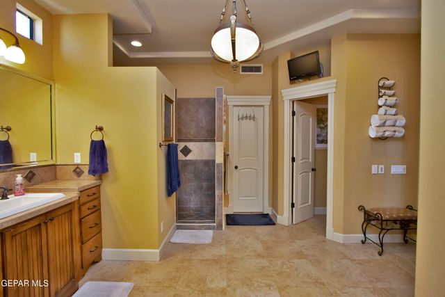 1119 Calle Parque Drive, El Paso, TX 79912