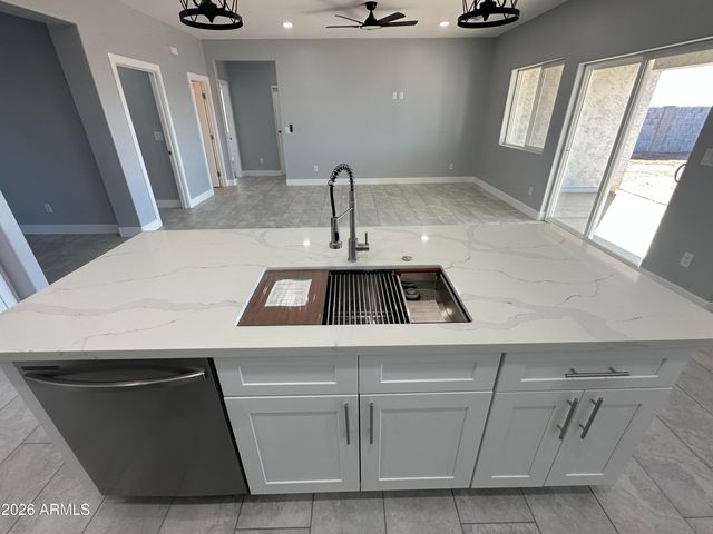 16030 S ELIZABETH Place, Arizona City, AZ 85123