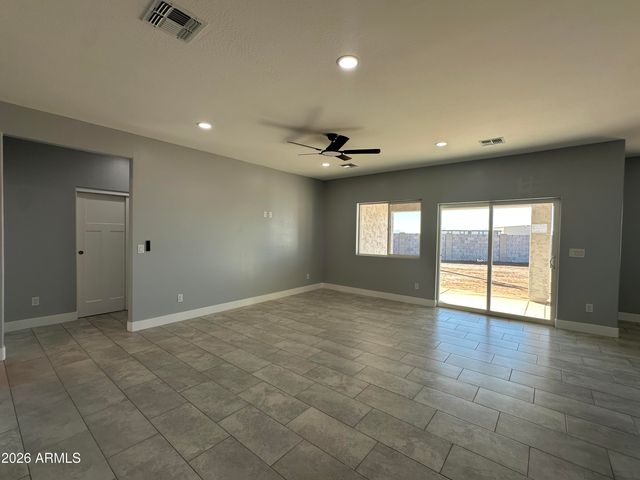 16030 S ELIZABETH Place, Arizona City, AZ 85123