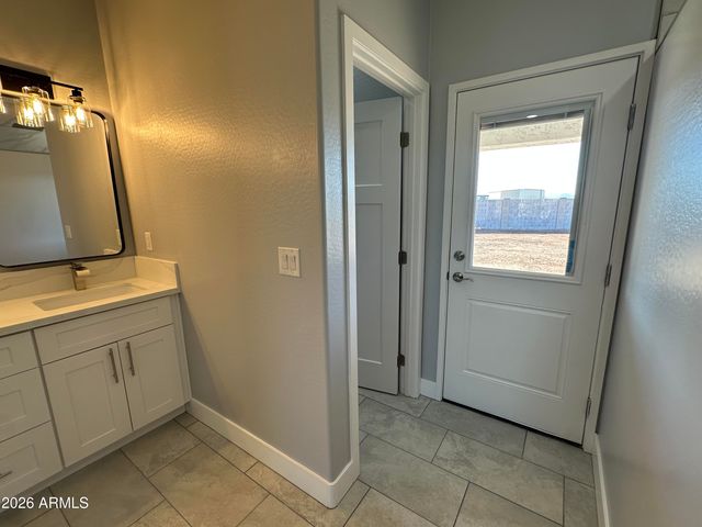 16030 S ELIZABETH Place, Arizona City, AZ 85123