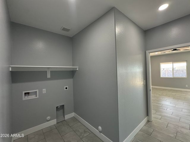 16030 S ELIZABETH Place, Arizona City, AZ 85123