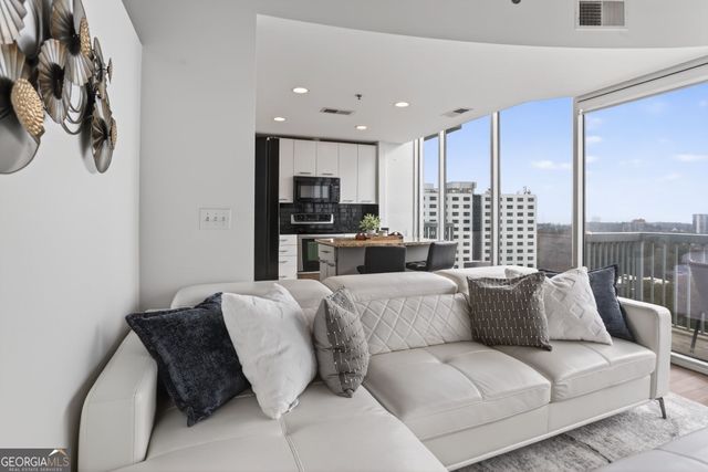 3324 Peachtree Road NE 1312, Atlanta, GA 30326