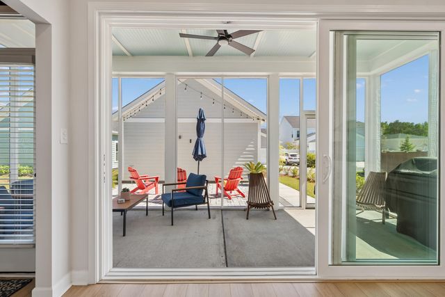 305 Eclipse Street, Summerville, SC 29486