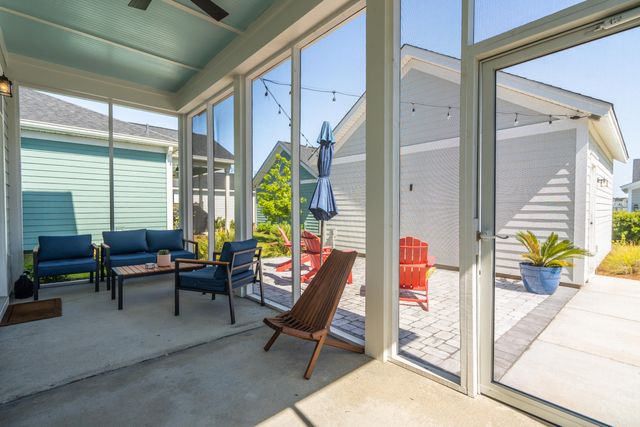 305 Eclipse Street, Summerville, SC 29486