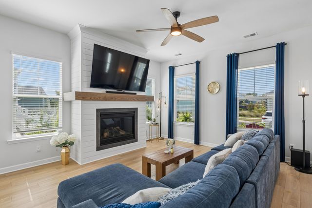 305 Eclipse Street, Summerville, SC 29486