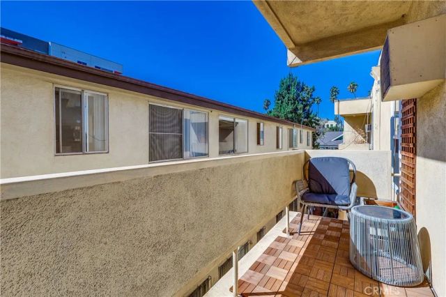 425 S Kenmore Avenue 306, Los Angeles, CA 90020