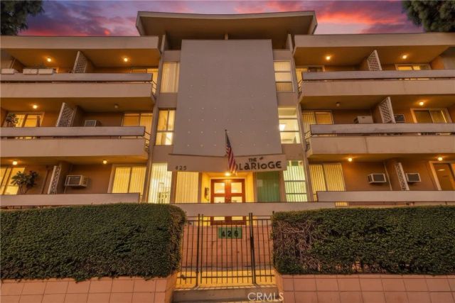 425 S Kenmore Avenue 306, Los Angeles, CA 90020