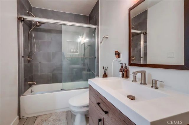 425 S Kenmore Avenue 306, Los Angeles, CA 90020