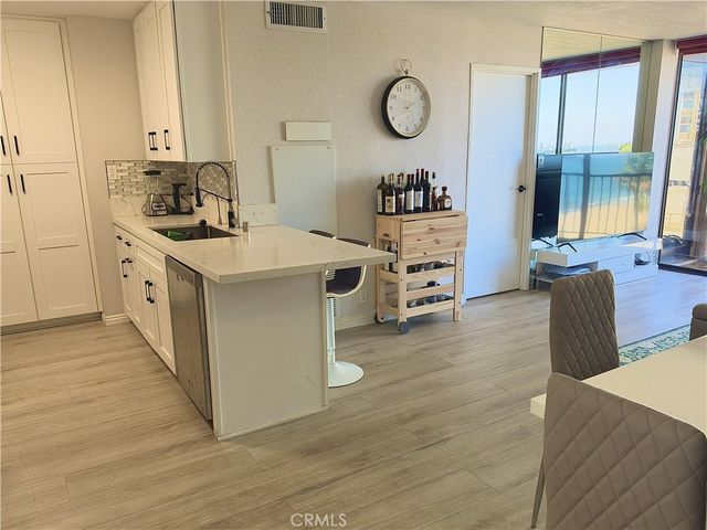1750 E Ocean 404, Long Beach, CA 90802
