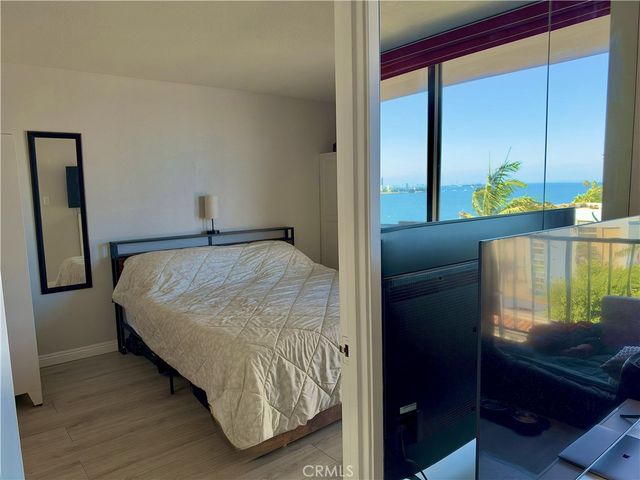 1750 E Ocean 404, Long Beach, CA 90802