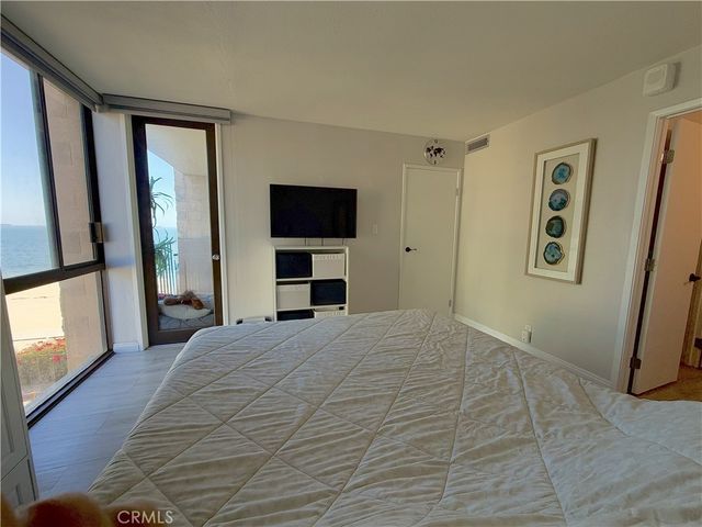 1750 E Ocean 404, Long Beach, CA 90802