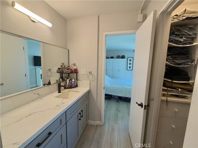 1750 E Ocean 404, Long Beach, CA 90802