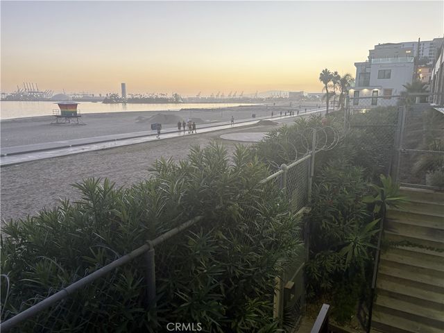 1750 E Ocean 404, Long Beach, CA 90802