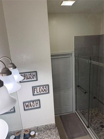 418 SW 19th Terrace, Cape Coral, FL 33991