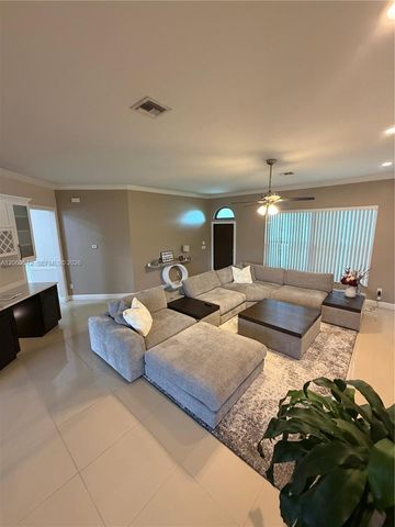 418 SW 19th Terrace, Cape Coral, FL 33991