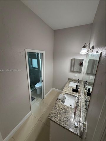 418 SW 19th Terrace, Cape Coral, FL 33991