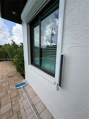 418 SW 19th Terrace, Cape Coral, FL 33991