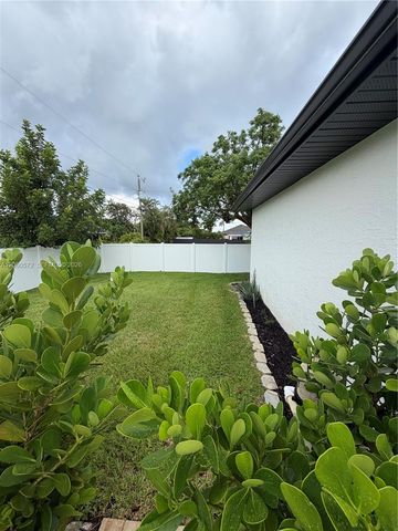 418 SW 19th Terrace, Cape Coral, FL 33991