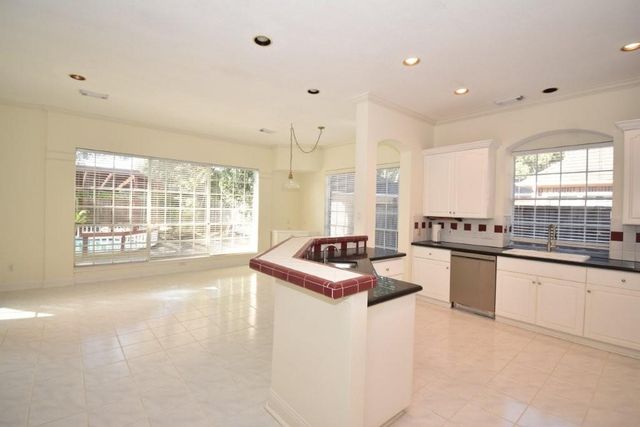 16 Treverstone Court, Sugar Land, TX 77479