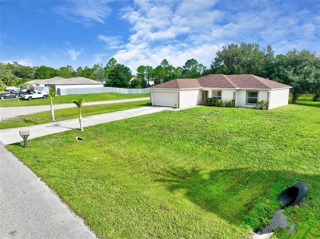 446 Windermere Drive, Lehigh Acres, FL 33972